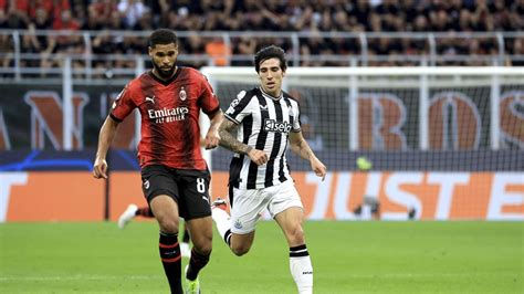 La previa de Newcastle vs Milan Análisis y últimas noticias de Newcastle. A pesar de los últimos tropiezos, no todo debe quedar pesimismo para los anfitriones, que se erigen como terceros clasificados del Grupo F. El Newcastle todavía posee una ventaja superior en los enfrentamientos directos contra el PSG, que le supera por dos puntos.